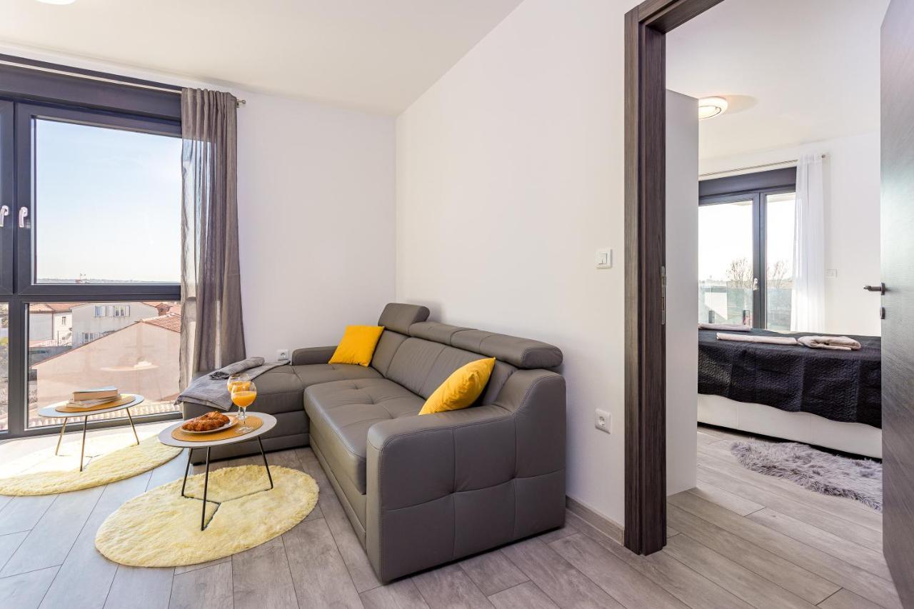 Apartment M****, New City Apartment + Parking Pula Luaran gambar